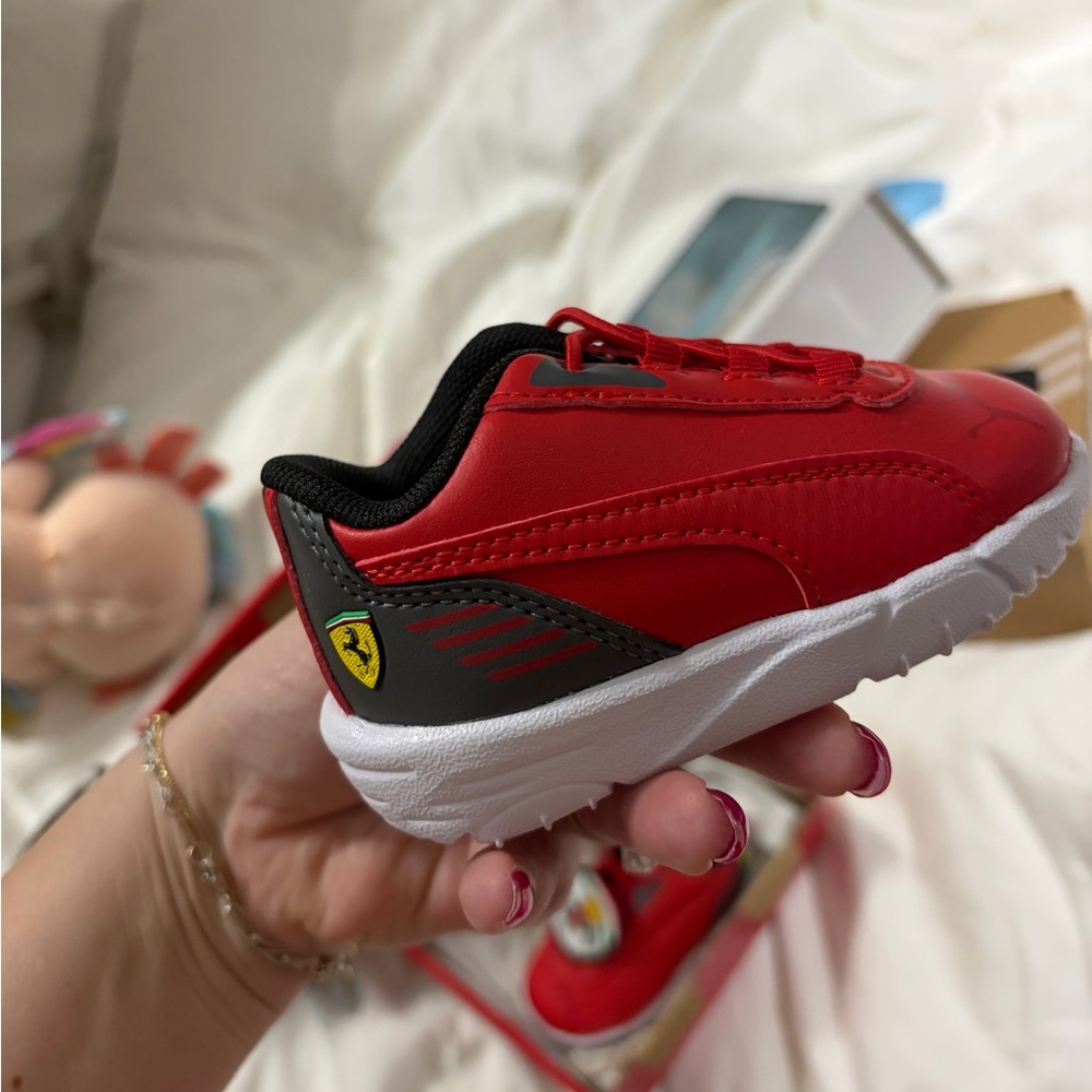 Puma Ferrari baby running shoes sneakers NWT 4C